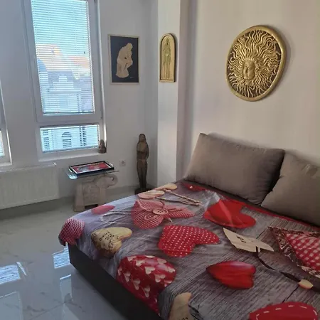 Glavna Lux * Kragujevac