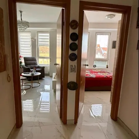 Glavna Lux كراغوييفاك