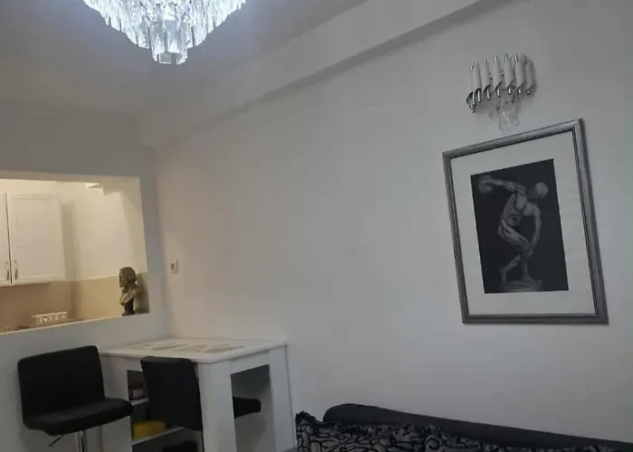 Glavna Lux * Κραγκούγιεβατς